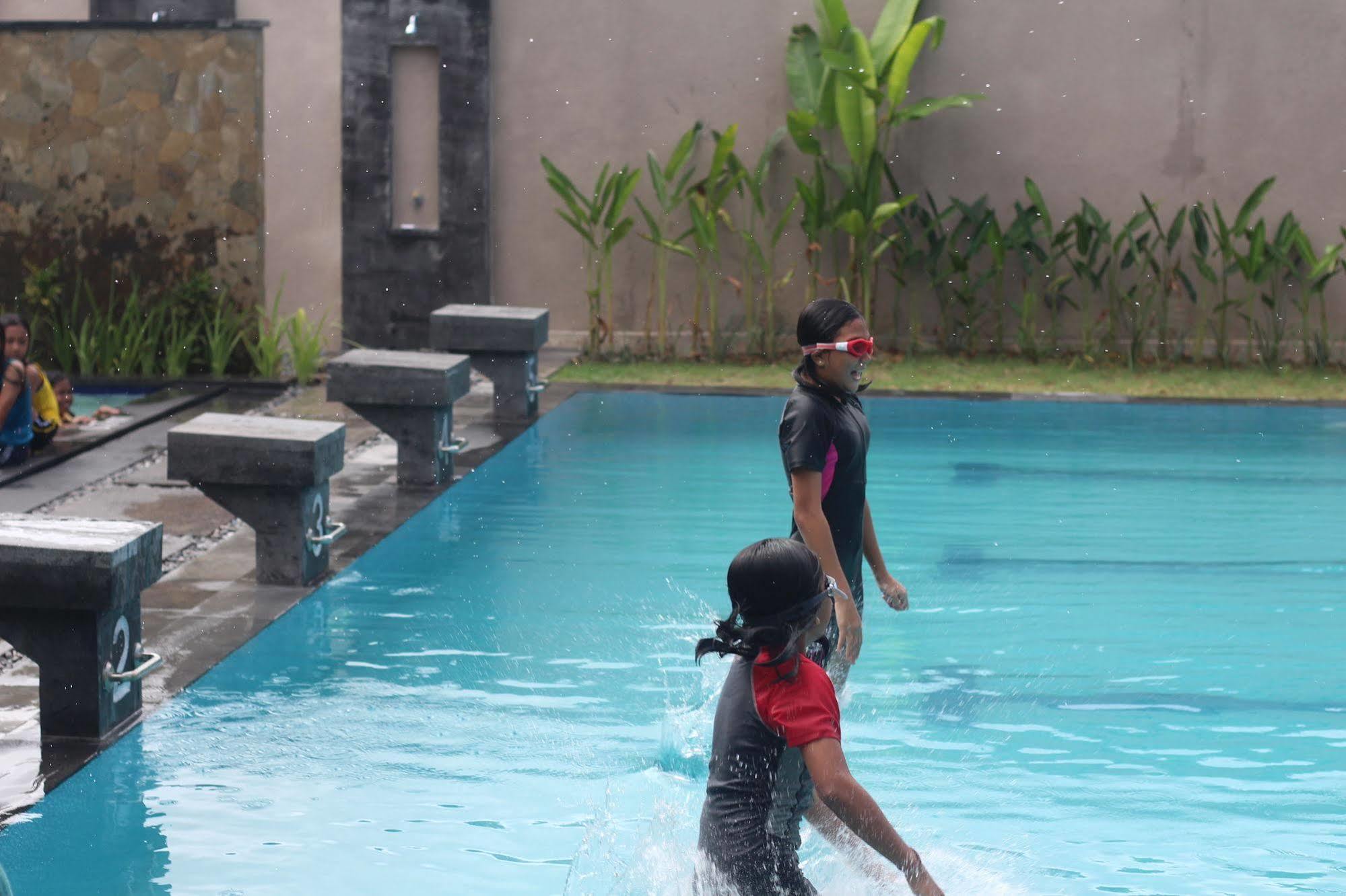 Umah Bali Suites And Residence Denpasar Exterior foto